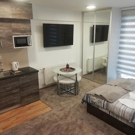 Apartman Centar 1 อูชิเซ ภายนอก รูปภาพ