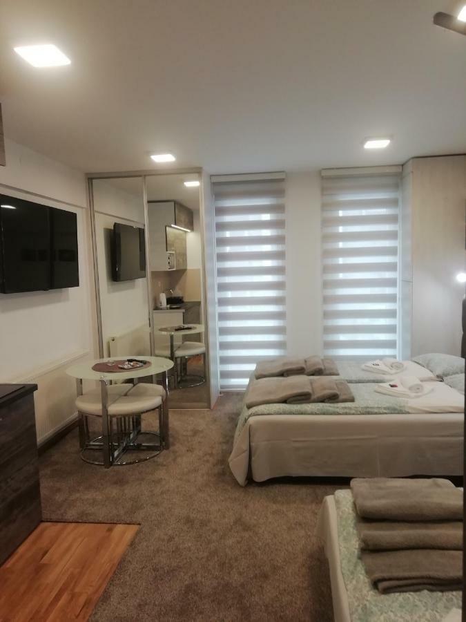 Apartman Centar 1 อูชิเซ ภายนอก รูปภาพ